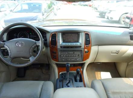 Toyota - Land Cruiser