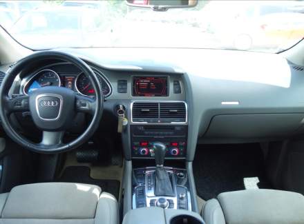 Audi - Q7