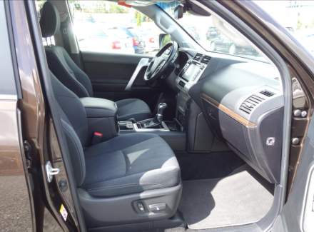 Toyota - Land Cruiser