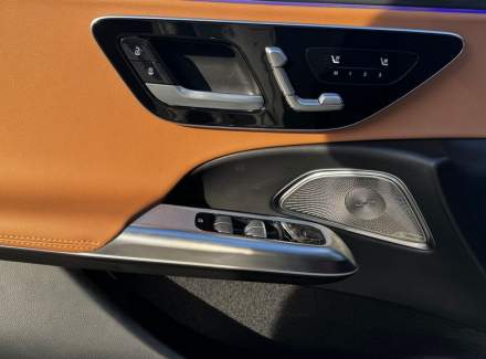 Mercedes-Benz - E-class