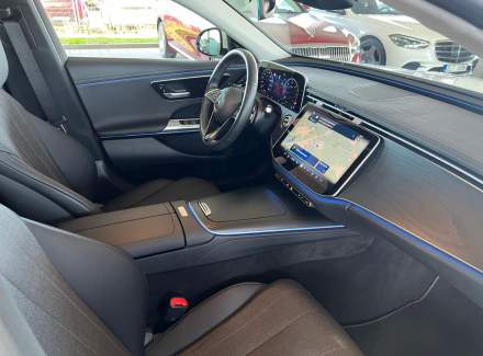 Mercedes-Benz - E-class