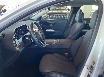 Mercedes-Benz - E-class