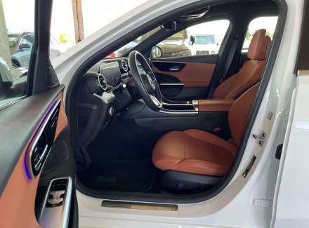 Mercedes-Benz - C-class