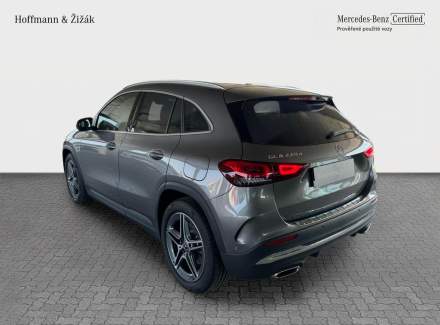 Mercedes-Benz - GLA