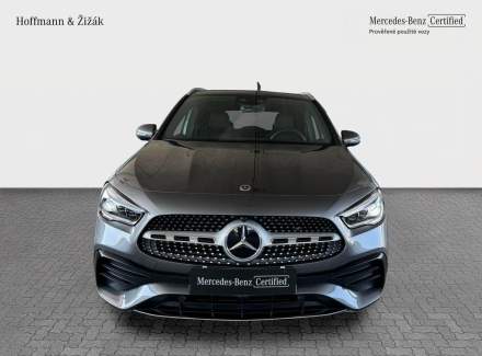 Mercedes-Benz - GLA