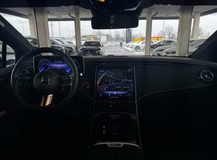 Mercedes-Benz - EQE