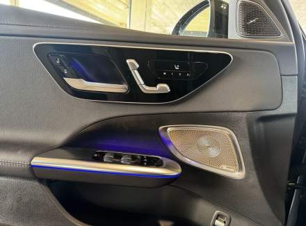 Mercedes-Benz - C-class