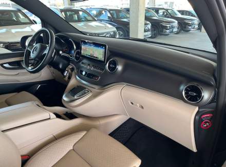 Mercedes-Benz - V-class