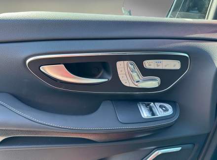 Mercedes-Benz - V-class