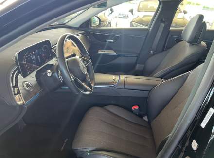 Mercedes-Benz - E-class