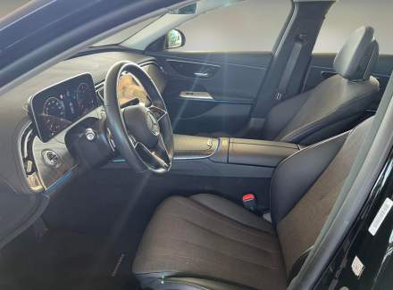 Mercedes-Benz - E-class