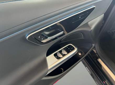 Mercedes-Benz - E-class