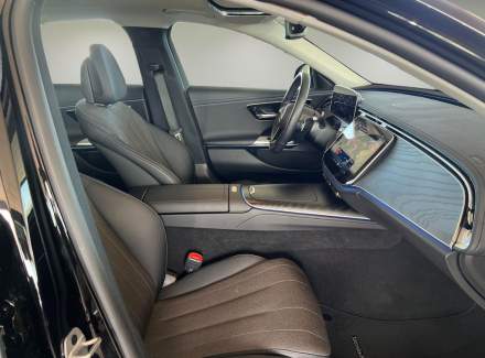 Mercedes-Benz - E-class