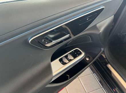 Mercedes-Benz - E-class