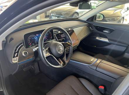 Mercedes-Benz - E-class