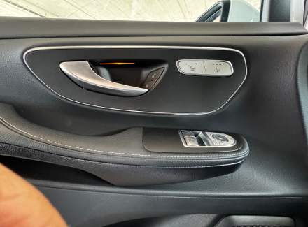 Mercedes-Benz - V-class