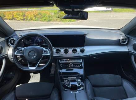 Mercedes-Benz - E-class