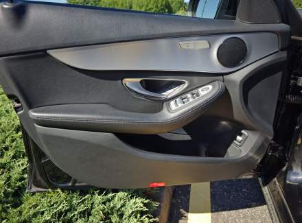 Mercedes-Benz - C-class