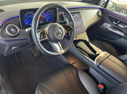 Mercedes-Benz - EQE