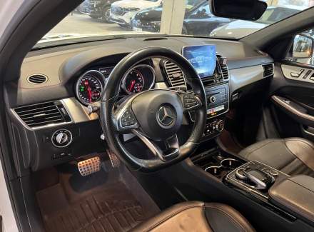 Mercedes-Benz - GLE