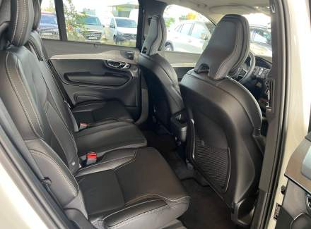 Volvo - XC90