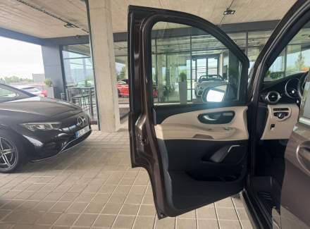 Mercedes-Benz - V-class