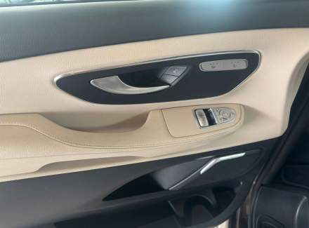 Mercedes-Benz - V-class