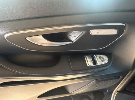 Mercedes-Benz - V-class