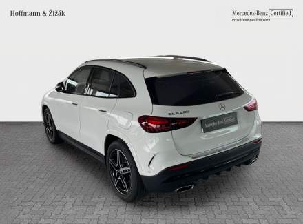 Mercedes-Benz - GLA