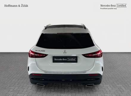 Mercedes-Benz - GLA