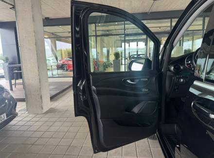 Mercedes-Benz - V-class