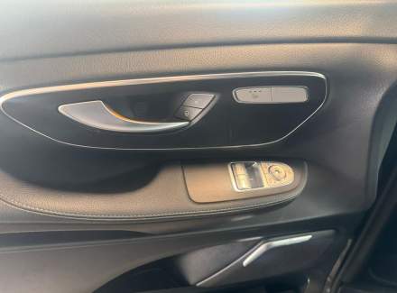 Mercedes-Benz - V-class