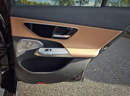 Mercedes-Benz - E-class