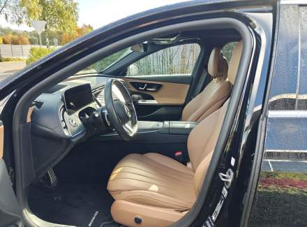 Mercedes-Benz - E-class