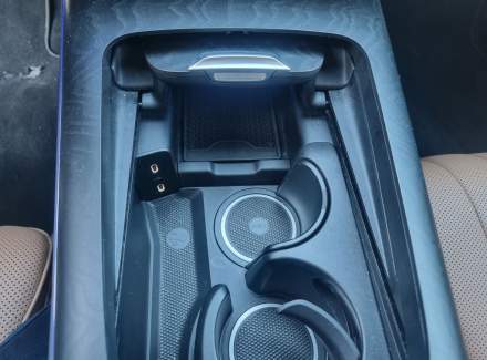 Mercedes-Benz - E-class