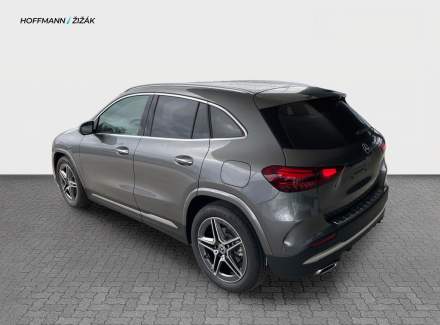 Mercedes-Benz - GLA