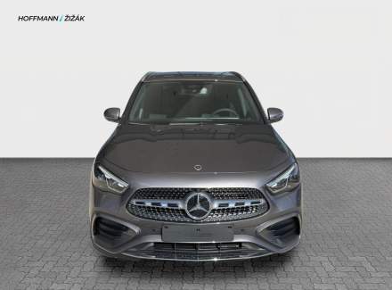 Mercedes-Benz - GLA