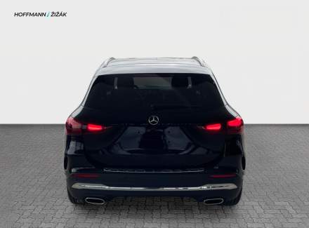 Mercedes-Benz - GLA