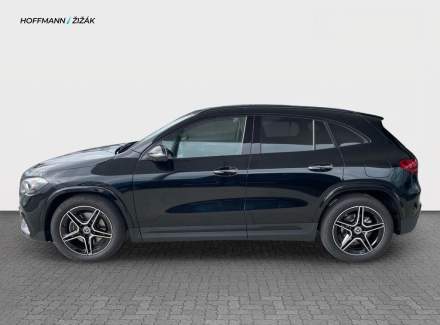 Mercedes-Benz - GLA