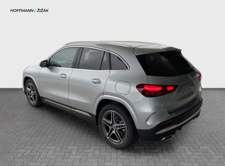 Mercedes-Benz - GLA