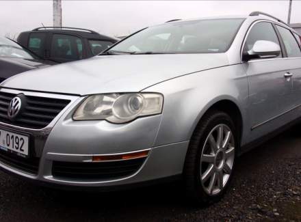 Volkswagen - Passat