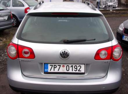 Volkswagen - Passat