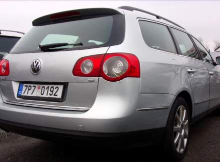 Volkswagen - Passat