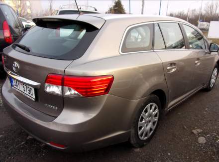 Toyota - Avensis