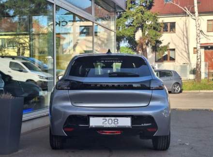 Peugeot - 208