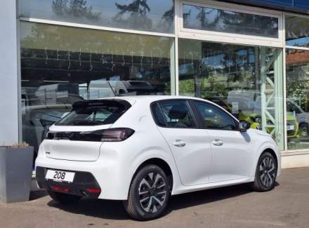 Peugeot - 208
