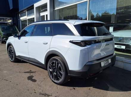 Peugeot - 5008