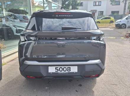 Peugeot - 5008