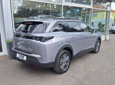 Peugeot - 5008