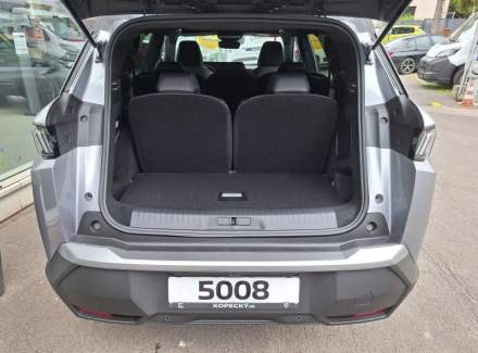 Peugeot - 5008